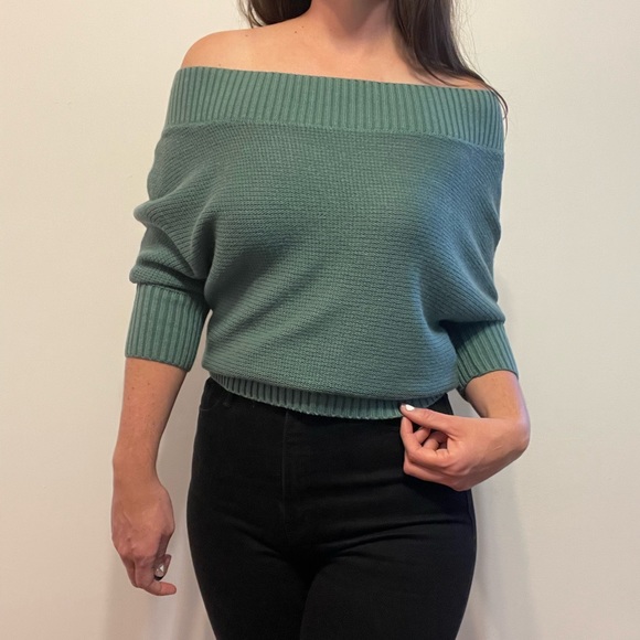 BRAND NEW! Off-Shoulder Green Sweater - Picture 3 of 4
